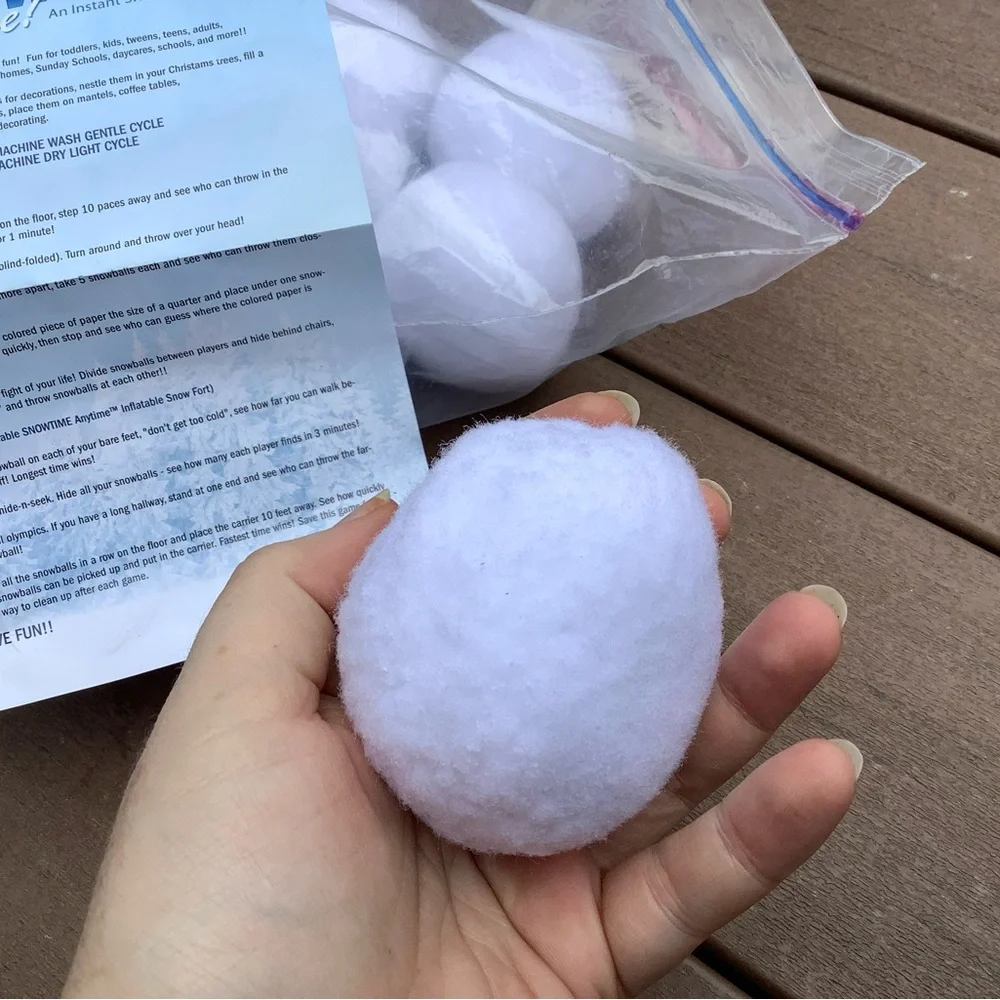 Indoor Snowball Set